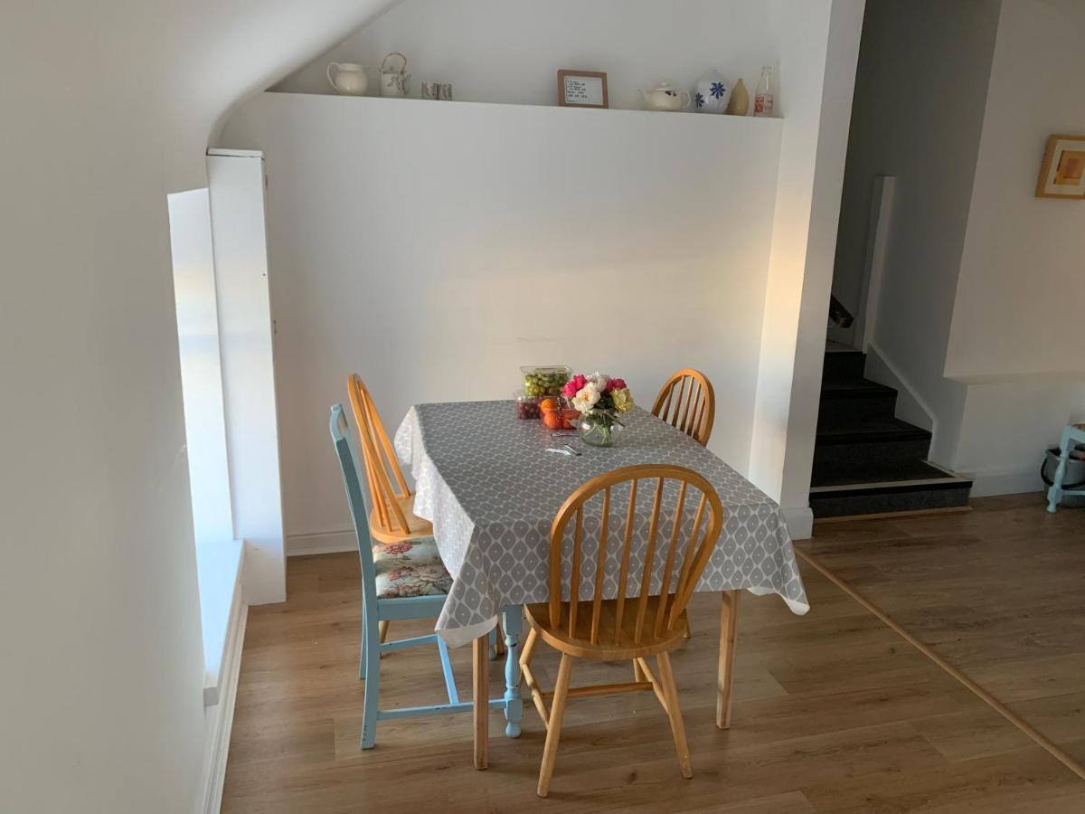Room 2 Camp Street B&B & Self Catering Oughterard Dış mekan fotoğraf